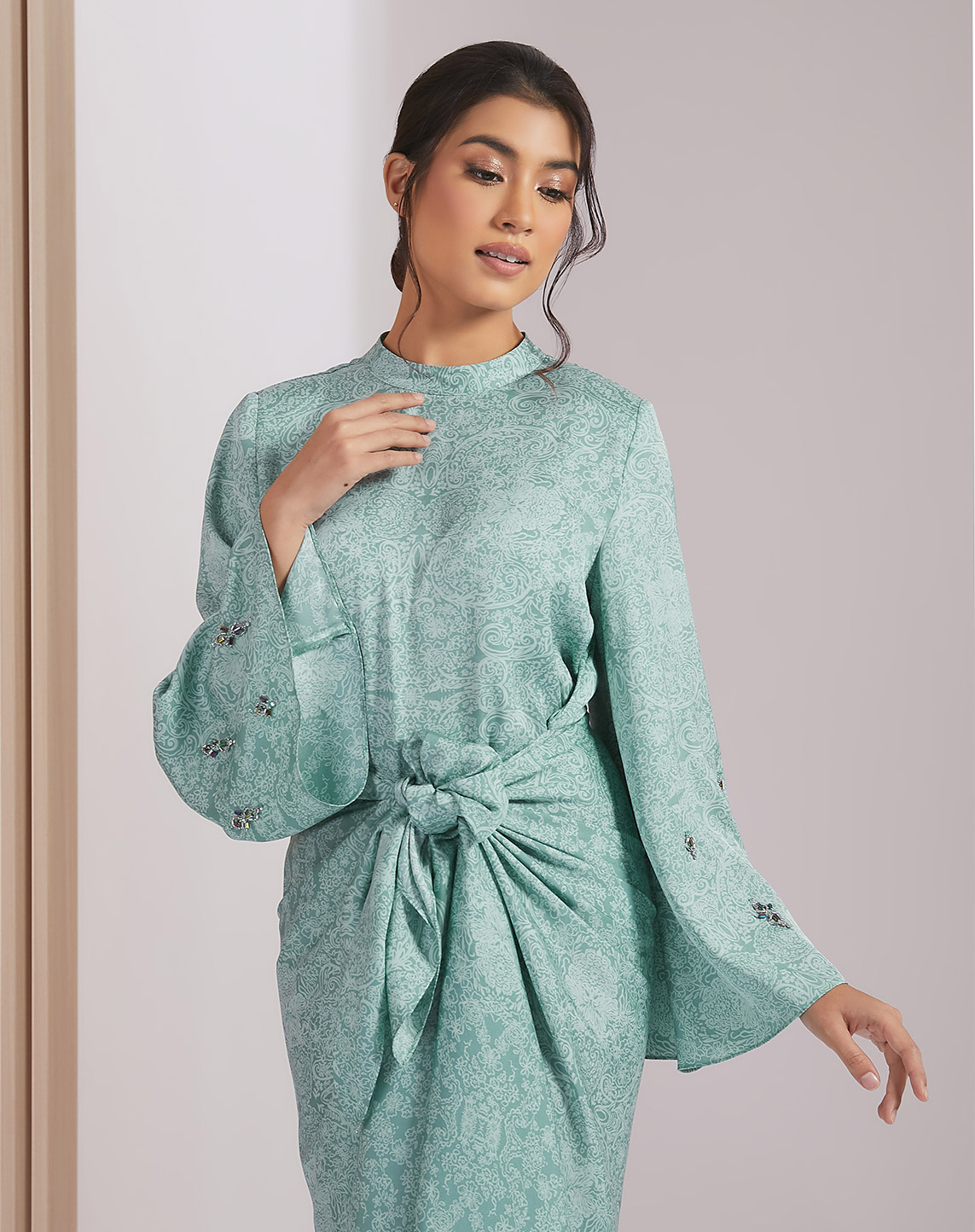 NADEERA BAJU KURUNG